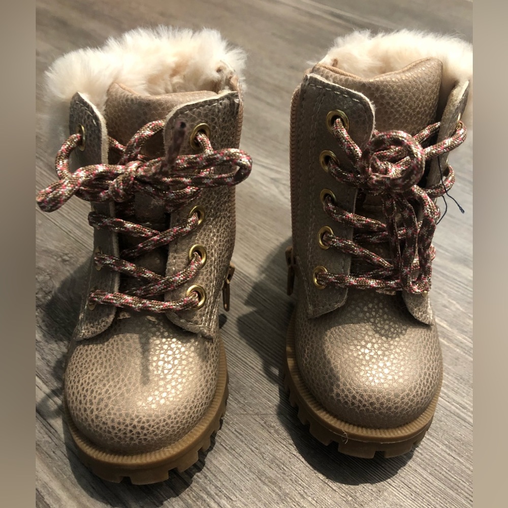 Gold fuzzy like new toddler size 5 Eden& Olivia boots. Barely worn